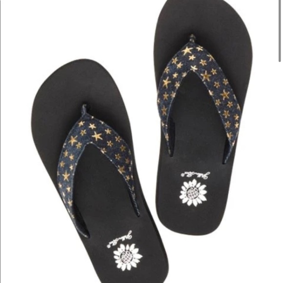 Yellow Box Shoes Yellow Box Denim Flip Flops Size 7 1 Poshmark